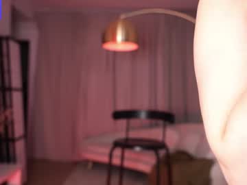 girl
        anniehillofficial_ cam image #6578542