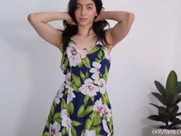 girl
        naughtysammx cam image #1296293