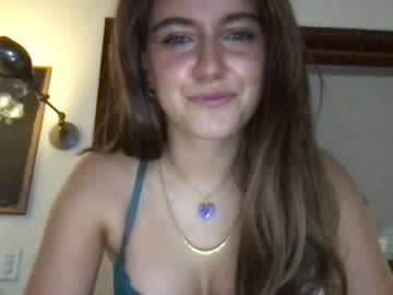 girl
        emma_walkerx cam image #3173700