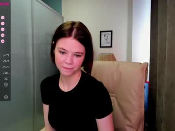 girl
        hello_alex_ cam image #1213781