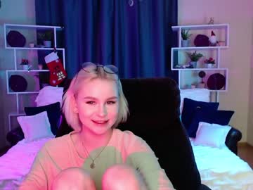 girl
        white_babe cam image #3213156