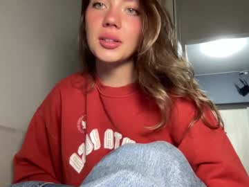 girl
        angel_from_sky cam image #4541651