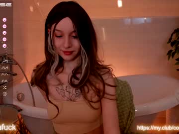 girl
        concept_girl cam image #943863
