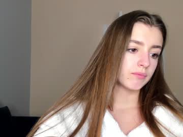 girl
        coy_amina_ cam image #779363