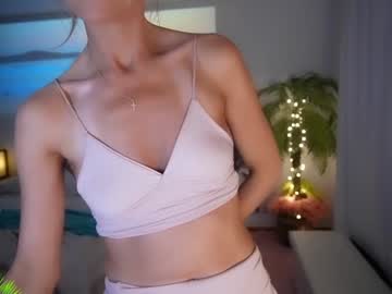 girl
        amyvalentine cam image #4359680