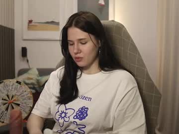 girl
        girl_u_never_met cam image #7014912
