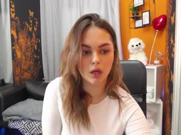 girl
        simply_lily cam image #591333