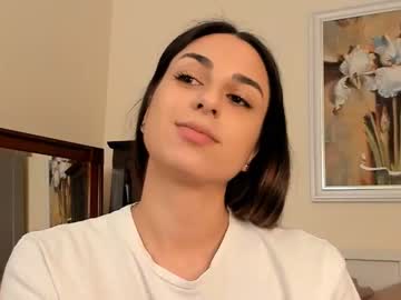 girl
        emeliameadows cam image #2363330