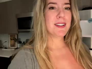 girl
        chitowngal11 cam image #184009