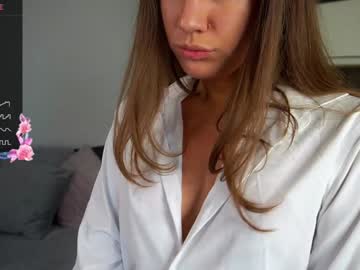 girl
        ifyouonlyknewe cam image #4984270