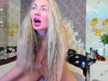 girl
        veola_new cam image #6493379