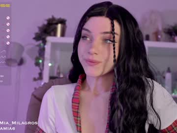 girl
        mia_milagros cam image #414841