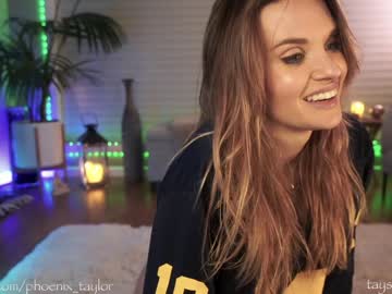 girl
        phoenix_taylor cam image #617028
