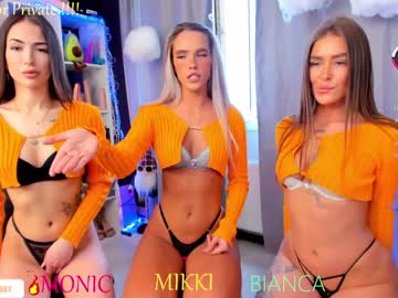 girl
        blush_mikki cam image #4102952