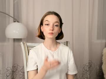 girl
        constancefyr cam image #1879616