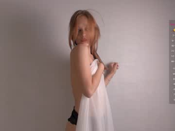 girl
        nancydiane cam image #1646533