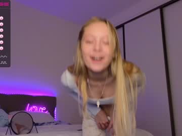 girl
        callme_star cam image #1954033