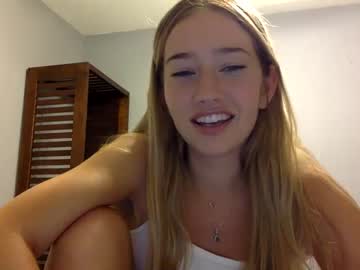 girl
        avababexoxo cam image #1967575