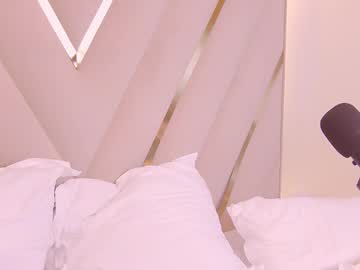 girl
        gwenbanks cam image #6490266