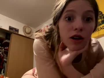 girl
        lenity_life cam image #3892567
