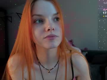 girl
        katy_ethereal cam image #4221887