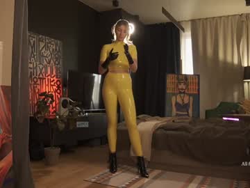 girl
        bronnica cam image #4743378
