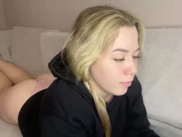 girl Nude Cam Girls Playing Games with ember_bunny