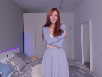 girl
        jennifer_ewans cam image #1395426