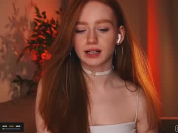 girl
        lizzy_blaze cam image #4400556