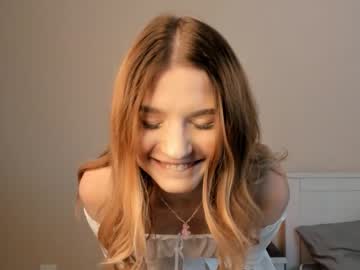 girl
        julieross03 cam image #2390565