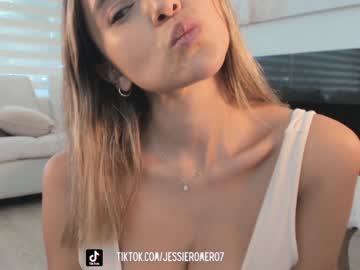 girl
        hornyco57 cam image #283303