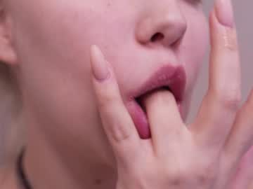 girl
        appr0ved cam image #6238699