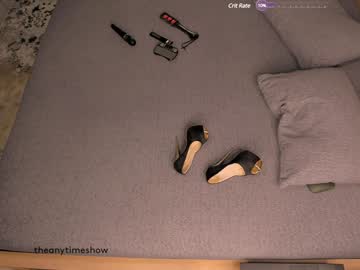 girl
        theanytimeshow cam image #6367993