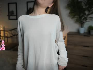 girl
        sona_rise cam image #5745006