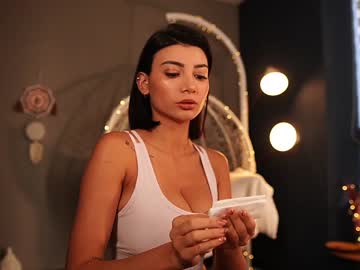 girl
        letiziafulkers1 cam image #1196727