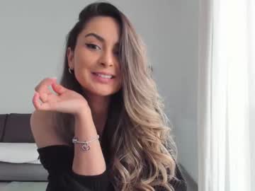 girl
        epicfu cam image #1560675