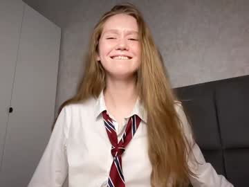 girl
        lizzy_cutie cam image #5146486