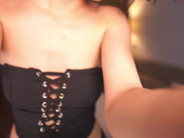 girl
        yoori_s cam image #5699346
