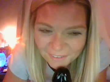girl
        bayybaee21 cam image #5099882