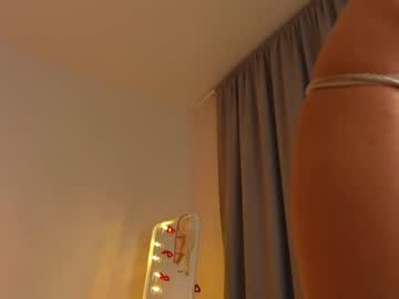girl
        wanda_robinson cam image #6110596