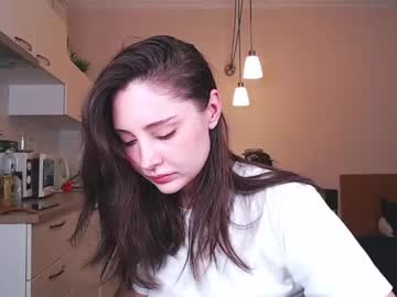 girl
        funnybunny3579 cam image #1396405