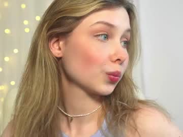girl
        april_blush cam image #4009078