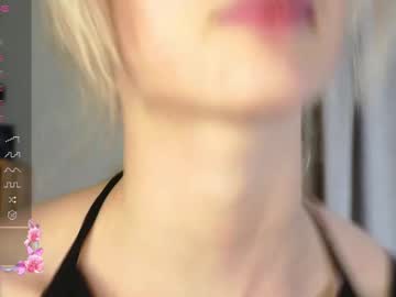 girl
        audreycarvin cam image #6672028