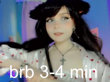 girl
        ronnie_neko cam image #1699492