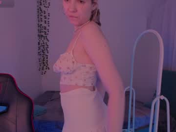 girl
        angel___best cam image #5766256