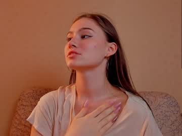 girl
        aliisonfox cam image #371451