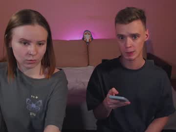 couple Nude Cam Girls Playing Games with nickandmolly