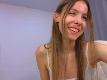girl
        wanda_robinson cam image #2209591