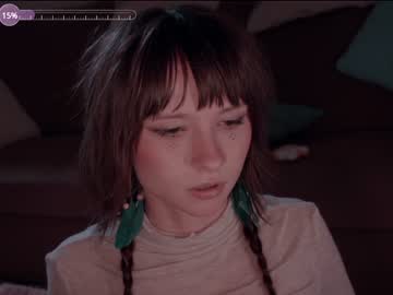 girl
        chaturbatable cam image #4105532