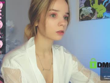 girl
        gorgeous_bunny cam image #439507